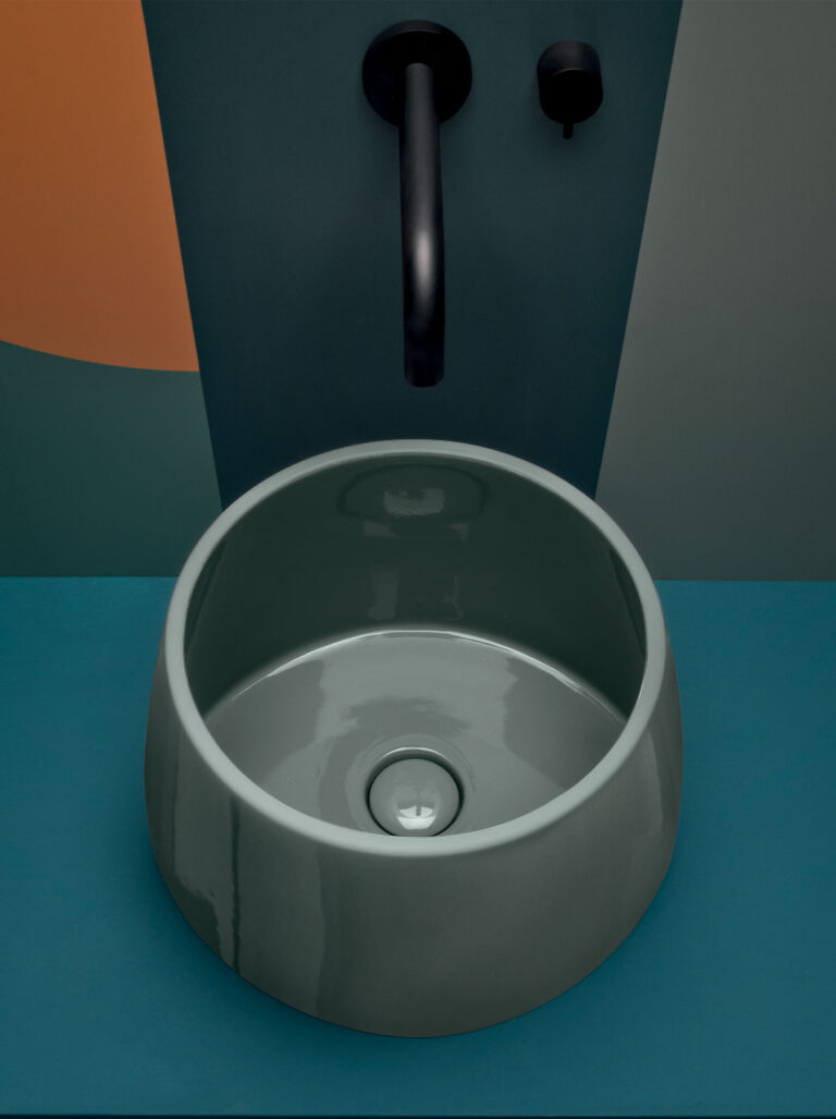 Counter-top basin 44,5x34,5 cm 2