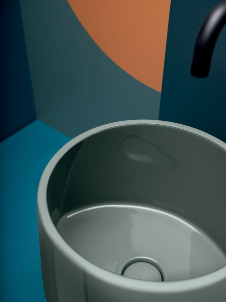 Counter-top basin 44,5x34,5 cm 5